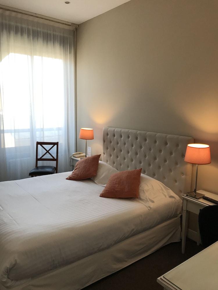 Hotel Le Renoir Сарла-ла-Канеда Екстер'єр фото