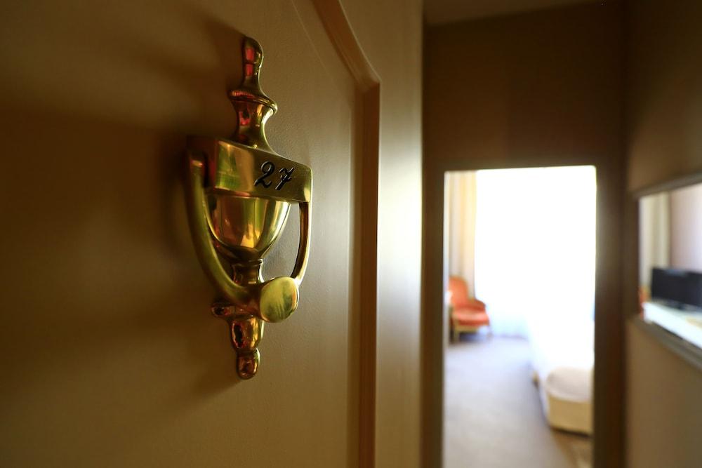 Hotel Le Renoir Сарла-ла-Канеда Екстер'єр фото